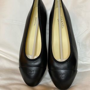 Black Chanel Ballet flats